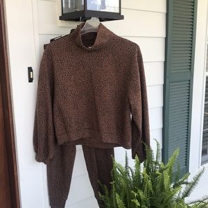 Abercrombie matching animal print sweat shirt and pants.
